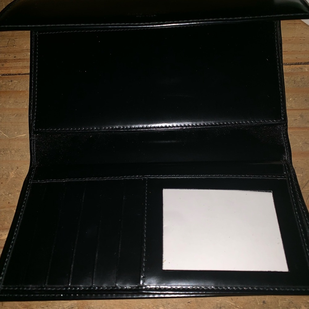 Kate Spade wallet - Picture 3 of 7